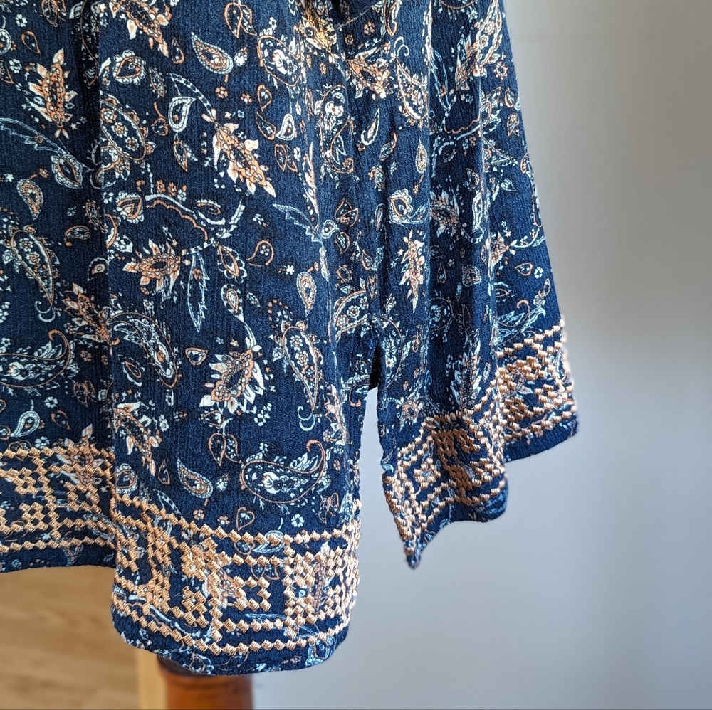 SOLD Market  Spruce Womens 2X Navy Blue Paisley Embroidered 3/4 Sleeve Tunic - Picture 3 of 10